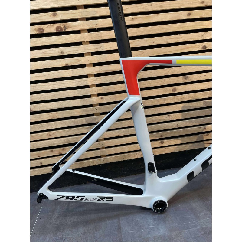 Cadre Look 795 Blade RS 2 – Aérodynamisme et performance pour cyclistes exigeants