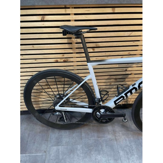BMC Teammachine SLR01 Ultegra Di2 – Vélo de Route Carbone Haut de Gamme