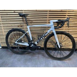 BMC Teammachine SLR01 Ultegra Di2 – Vélo de Route Carbone Haut de Gamme