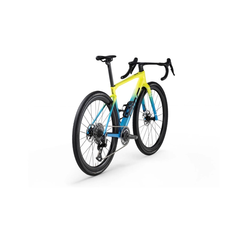 BMC Kaius 01 ONE 2026 – Vélo Gravel Carbone Haut de Gamme SRAM RED AXS